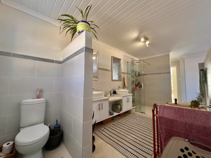 3 Bedroom Property for Sale in Bluewater Bay Western Cape